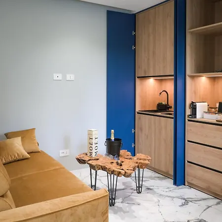 18 Tatil Evi