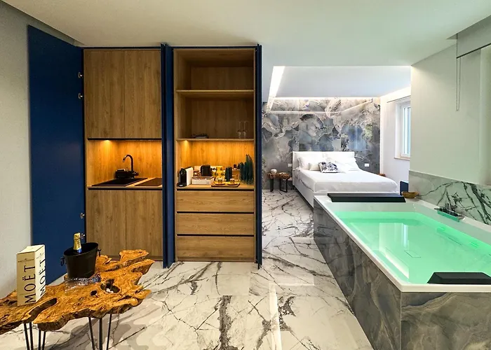 18 * Polignano a Mare